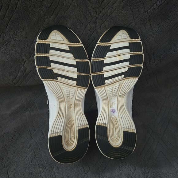 New Balance 711 Running Shoes Womens Sz 8.5B Athletic Sneakers Trainers Black. - Picture 7 of 9